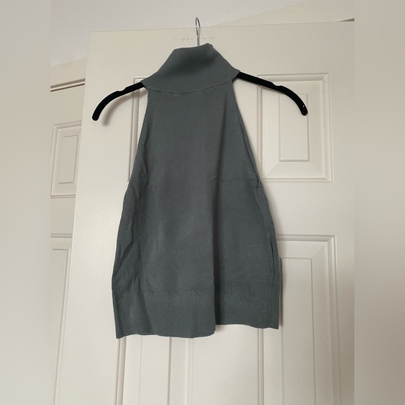 NEVER WORN. H&M gray turtleneck sweater tank - Picture 1 of 3